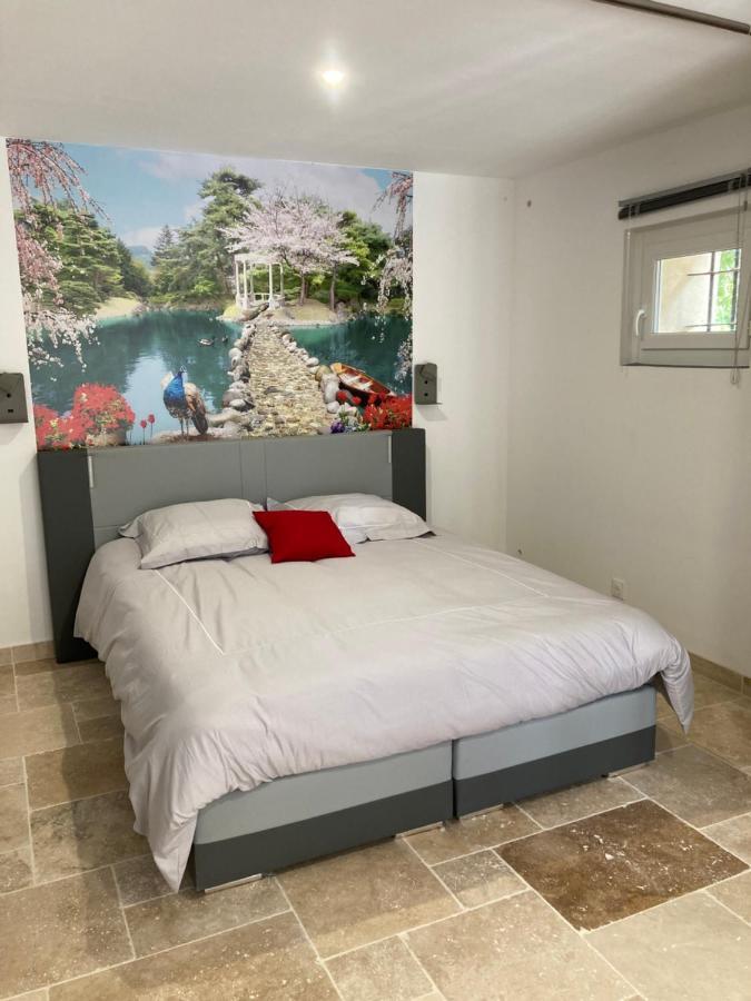 Le Studio D Aurelie Avec Spa Ete En Pleine Campagne Et Proche De Toute Commodite Roquemaure  Dış mekan fotoğraf
