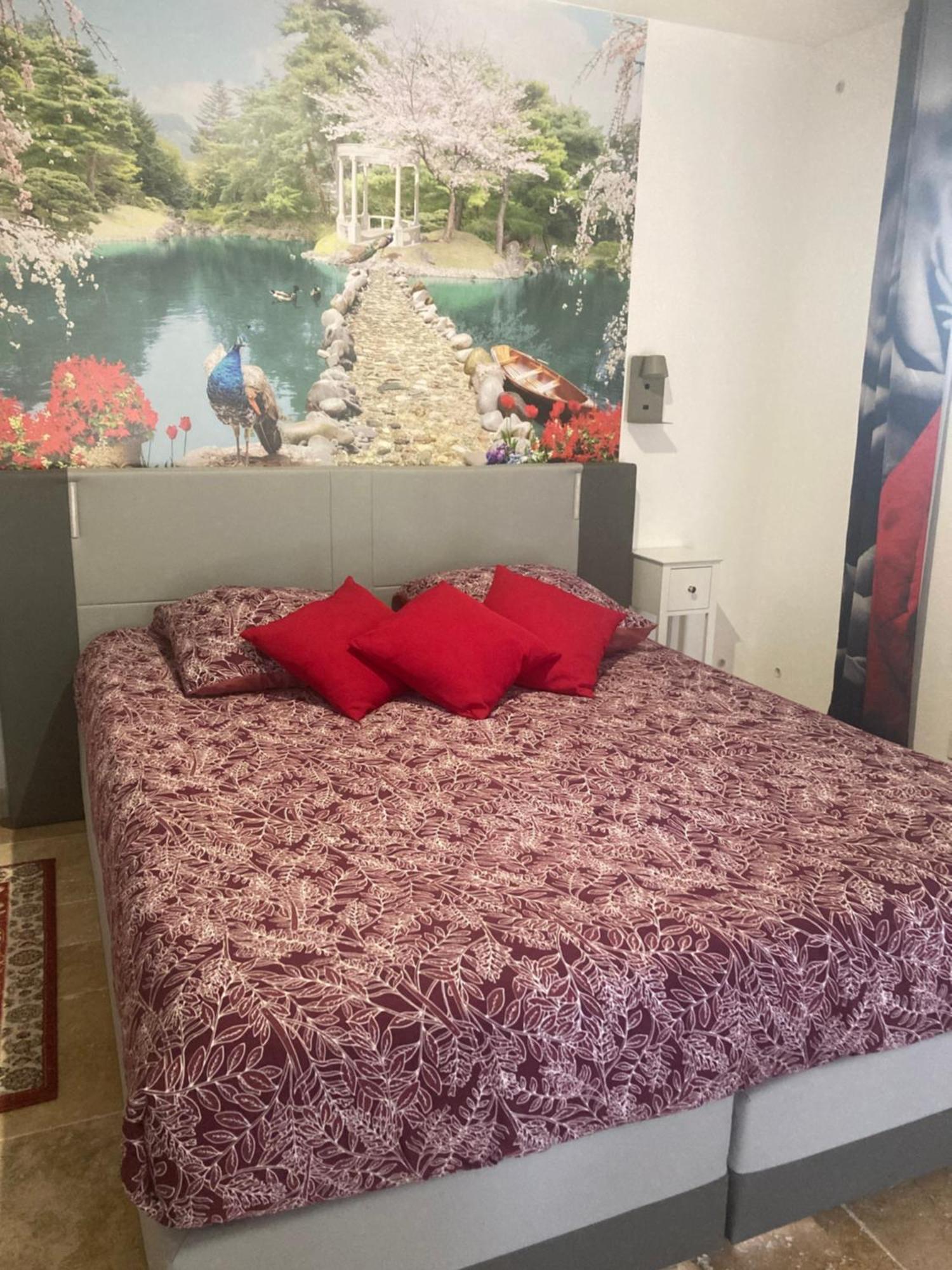 Le Studio D Aurelie Avec Spa Ete En Pleine Campagne Et Proche De Toute Commodite Roquemaure  Dış mekan fotoğraf