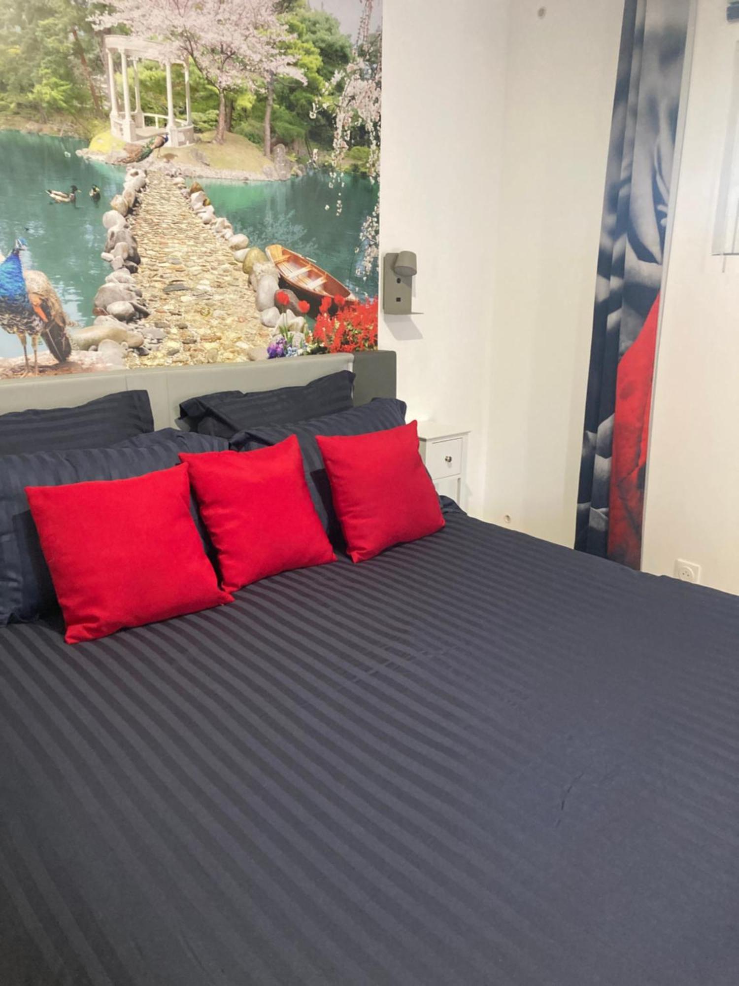 Le Studio D Aurelie Avec Spa Ete En Pleine Campagne Et Proche De Toute Commodite Roquemaure  Dış mekan fotoğraf