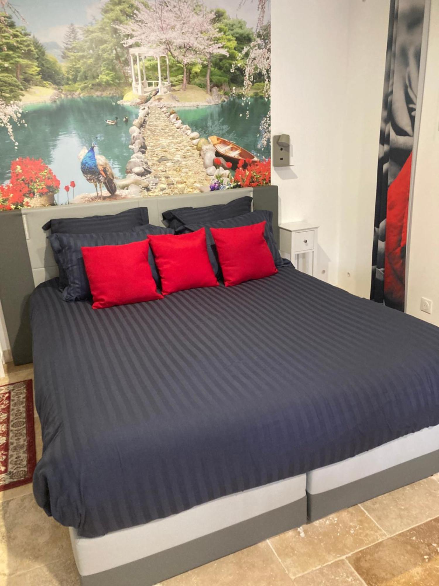 Le Studio D Aurelie Avec Spa Ete En Pleine Campagne Et Proche De Toute Commodite Roquemaure  Dış mekan fotoğraf